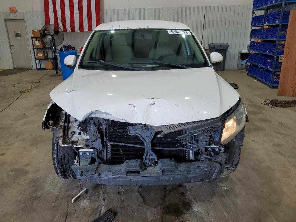 2014 Volkswagen VIN WVGAV3AX8EW541770 COPART salvage auction — FRONT END, ID - SALVAGE CERTIFICATE OF TITLE, sold $425 on 2026-07-27 (photo 5)