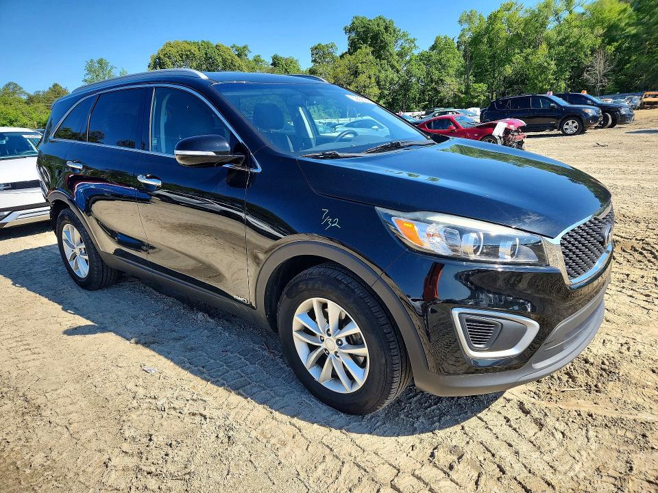2017 Kia Sorento VIN 5XYPGDA3XHG289775 COPART salvage auction — REAR END, Md - Cert Of Salvage > 75% Damage, sold $2,000 on 2026-07-21 (photo 4)