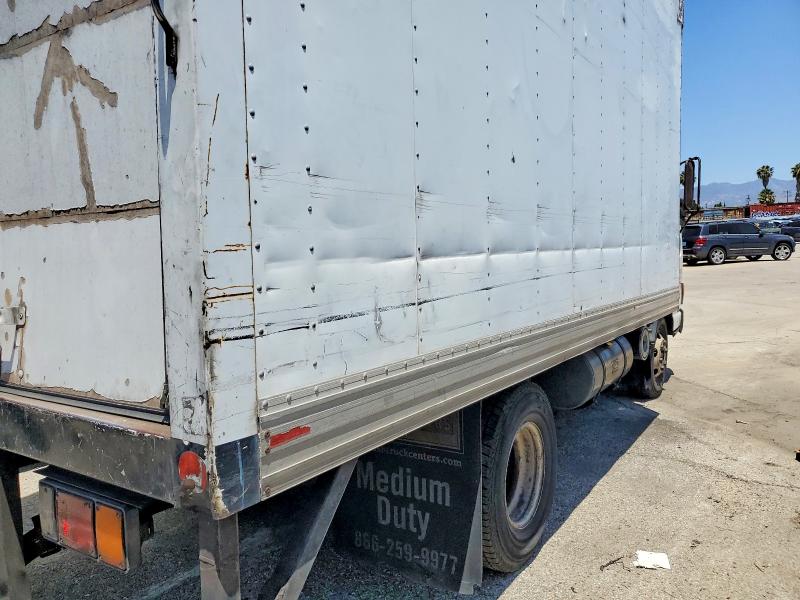 2005 Isuzu Npr VIN JALB4B16157012456 COPART salvage auction — MINOR DENT/SCRATCHES, CA - CERT OF TITLE-SALVAGED, sold $2,500 on 2026-07-29 (photo 9)
