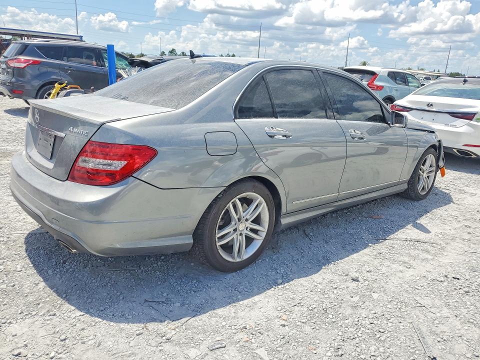 2013 Mercedes-benz C-klasse VIN WDDGF8AB6DG120609 COPART salvage auction — FRONT END, Fl - Cert Of Title Slvg Rebuildable, sold $1,650 on 2026-07-10 (photo 3)