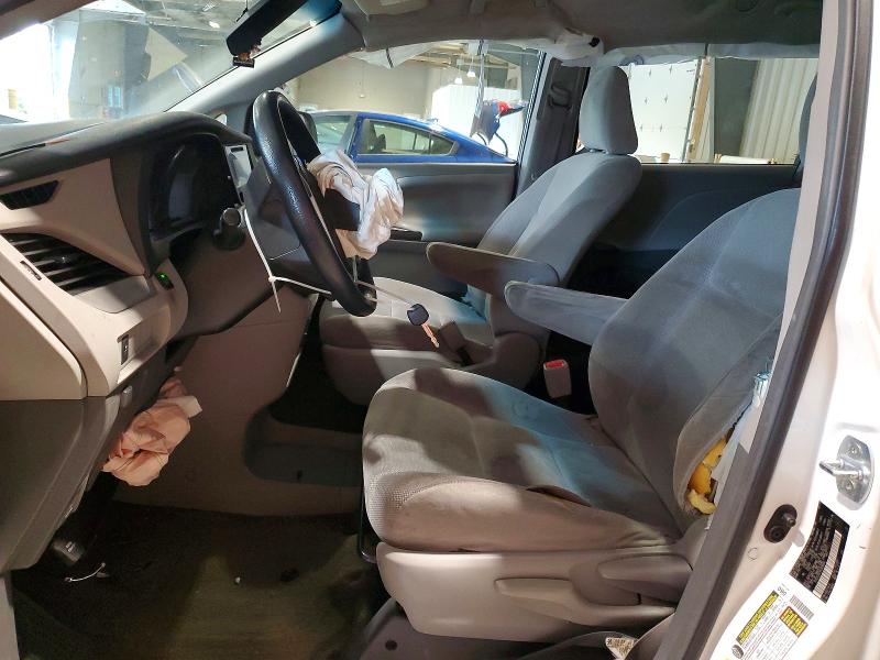 2017 Toyota Sienna VIN 5TDZZ3DC9HS826826 COPART salvage auction — FRONT END, Pa - Certificate Of Salvage, sold $1,700 on 2026-07-08 (photo 7)