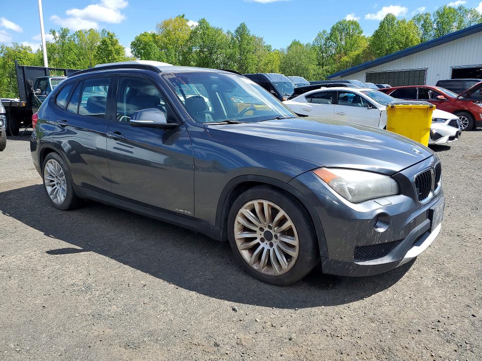 2014 BMW X1 VIN WBAVL1C56EVY16566 COPART salvage auction — MINOR DENT/SCRATCHES, Wv - Certificate Of Title, sold $2,900 on 2026-07-09 (photo 4)