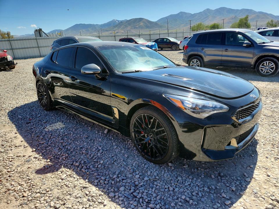 2020 Kia Stinger VIN KNAE35LC6L6074876 COPART salvage auction — VANDALISM, Ut - Salvage Certificate, sold $7,000 on 2026-07-10 (photo 4)