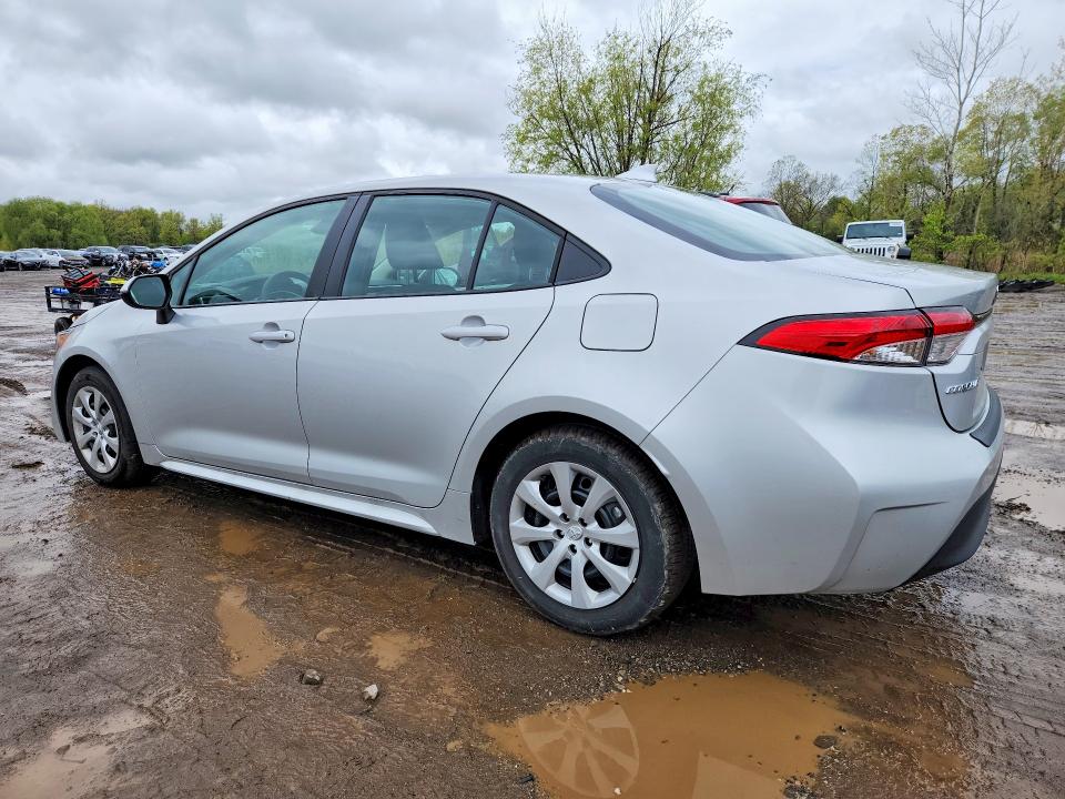 2025 Toyota Corolla VIN 5YFB4MDE4SP300806 COPART salvage auction — HAIL, OH, sold $8,000 on 2026-07-13 (photo 2)