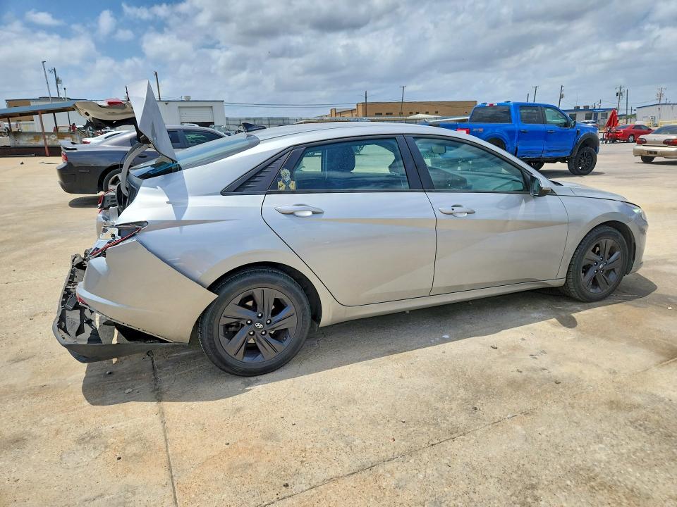 2025 Hyundai Elantra VIN 5NPLS4AG3NH056325 COPART salvage auction — REAR END, Tx - Salvage Vehicle Title, sold $225 on 2026-07-27 (photo 3)