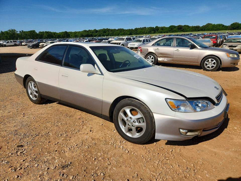 2001 Lexus ES VIN JT8BF28G710307640 COPART salvage auction — FRONT END, Al - Cert Of Title-Salvage Title, sold $325 on 2026-07-08 (photo 4)