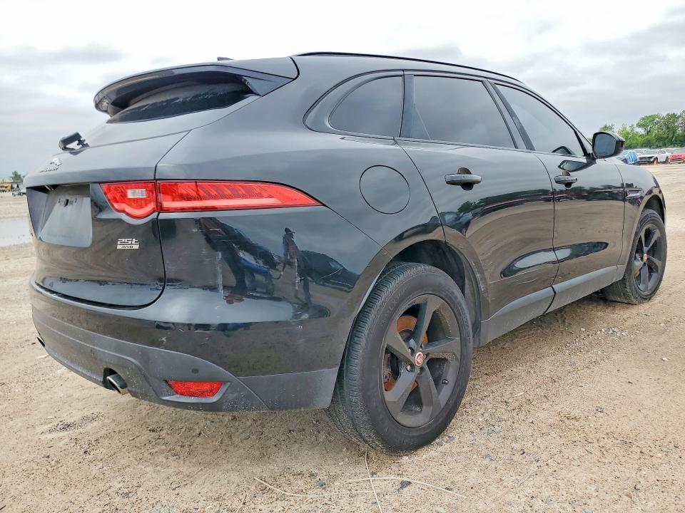 2020 Jaguar F-pace VIN SADCK2FX2LA618222 COPART salvage auction — MINOR DENT/SCRATCHES, Tx - Certificate Of Title (P), sold $8,800 on 2026-07-27 (photo 3)