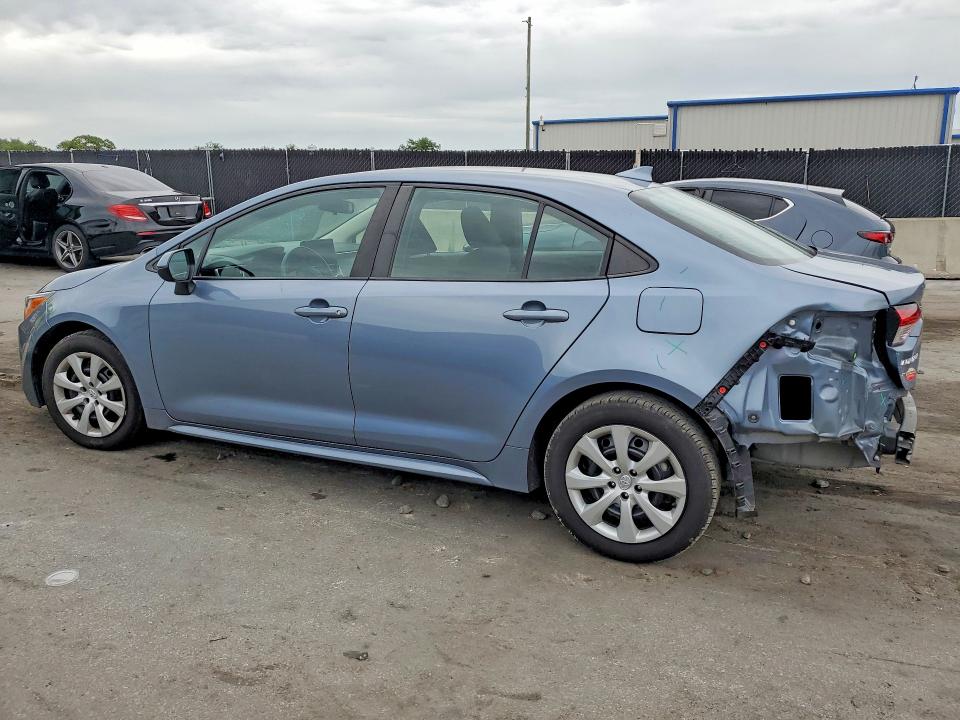 2024 Toyota Corolla VIN 5YFB4MDE3RP095182 COPART salvage auction — REAR END, Fl - Cert Of Title Slvg Rebuildable, sold $8,000 on 2026-07-02 (photo 2)
