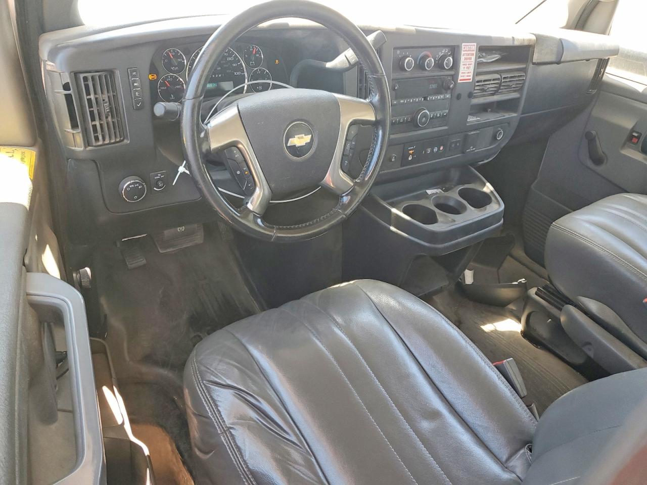 2019 Chevrolet Express 3500 VIN 1HA0GSFG9KN003718 COPART salvage auction — Mechanical, TX - CERTIFICATE OF TITLE, sold $1,700 on 2026-07-09 (photo 8)