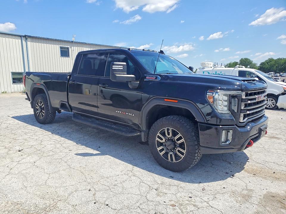 2020 Gmc SIERRA VIN 1GT19PEY4LF294117 COPART salvage auction — SIDE, Mo - Dis/Dlr/Exp Only Salvage Title, sold $29,250 on 2026-07-30 (photo 4)