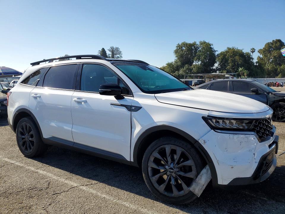 2023 Kia Sorento VIN 5XYRHDLF9PG184656 COPART salvage auction — FRONT END, Salvage Title, sold $5,200 on 2026-07-28 (photo 4)