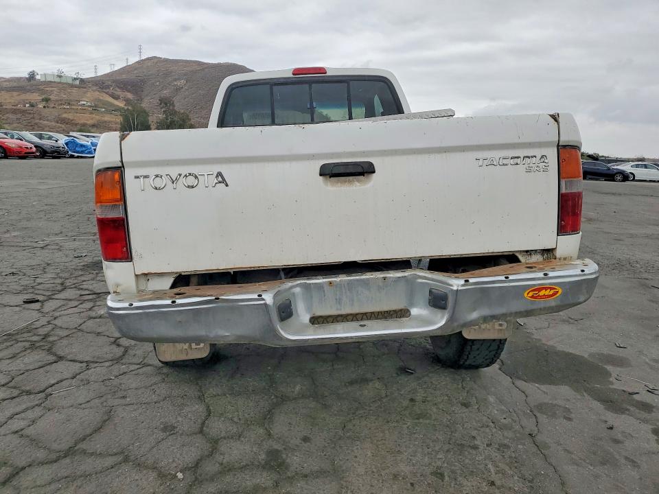 2000 Toyota Tacoma VIN 5TEWM72N7YZ698683 COPART salvage auction — FRONT END, Ca - Salvage Certificate, sold $1,400 on 2026-07-13 (photo 6)