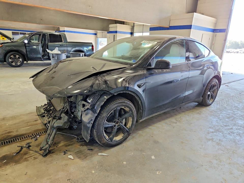 2026 Tesla Model y VIN 7SAYGDEEXTA634450 COPART salvage auction — FRONT END, Va - Cert Of Title - Salvage, sold $20,300 on 2026-07-02 (photo 1)
