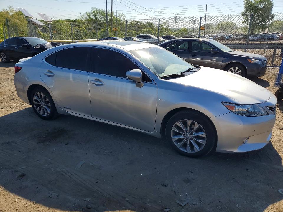 2013 Lexus ES VIN JTHBW1GG7D2015393 COPART salvage auction — REAR END, Md - Cert Of Salvage > 75% Damage, sold $400 on 2026-07-23 (photo 4)