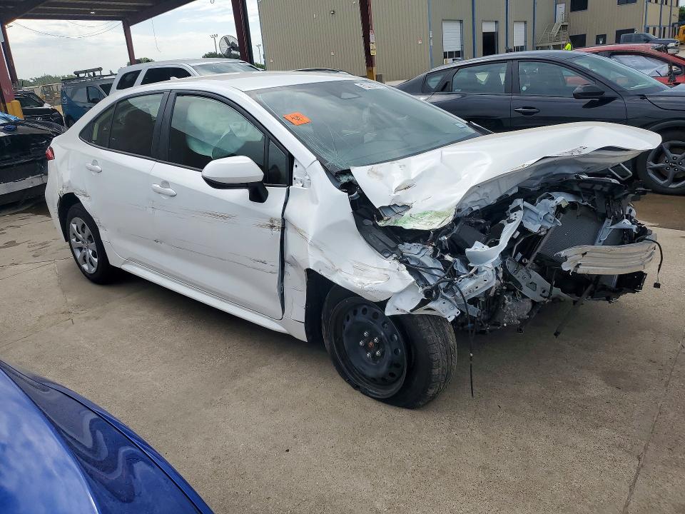 2026 Toyota Corolla VIN JTDBCMFE1T3122797 COPART salvage auction — FRONT END, TX - CERTIFICATE OF TITLE (P), sold $6,400 on 2026-07-27 (photo 4)