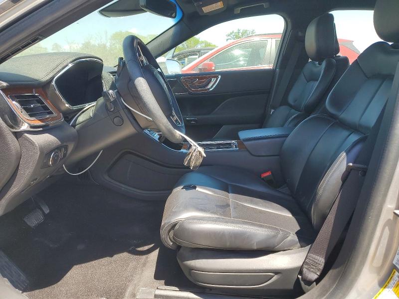 2020 Lincoln Continental VIN 1LN6L9PKXL5605613 COPART salvage auction — HAIL, Ia - Cert Of Title-Salvage Title, sold $8,700 on 2026-07-10 (photo 7)