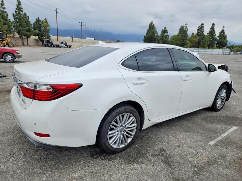 2014 Lexus VIN JTHBK1GG5E2095175 COPART salvage auction — FRONT END, Ca - Salvage Certificate, sold $3,050 on 2026-07-28 (photo 3)