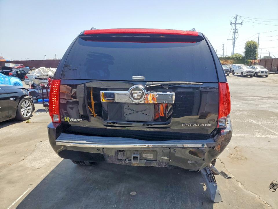2011 Cadillac Escalade VIN 1GYS3EEJ4BR231670 COPART salvage auction — REAR END, Ca - Salvage Certificate, sold $850 on 2026-07-22 (photo 6)