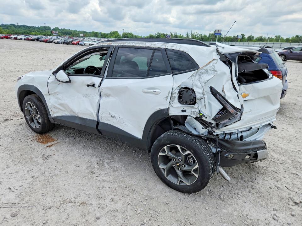 2025 Chevrolet Trax VIN KL77LHEP8SC057586 COPART salvage auction — ROLLOVER, Wv - Salvage Certificate, sold $2,400 on 2026-07-27 (photo 2)