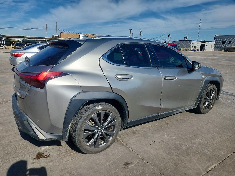 2019 Lexus VIN JTHY3JBH0K2014005 COPART salvage auction — HAIL, Tx - Certificate Of Title, sold $8,900 on 2026-07-23 (photo 3)