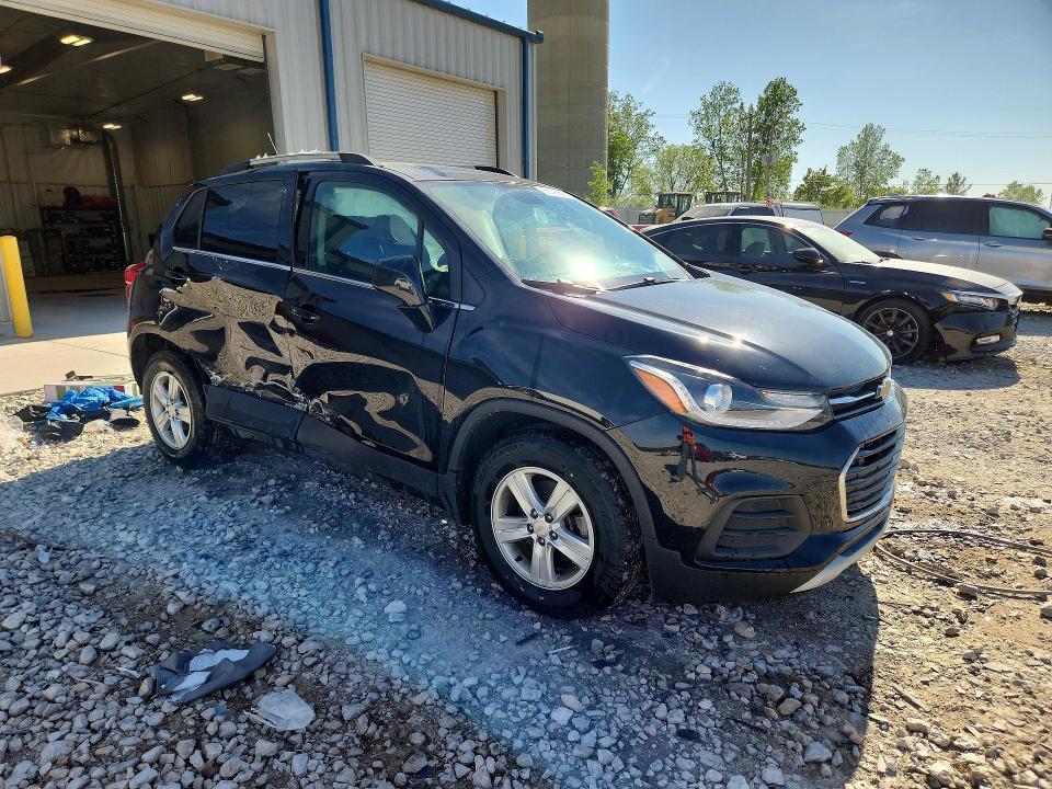 2020 Chevrolet Trax VIN KL7CJLSB9LB331739 COPART salvage auction — SIDE, Mi - Certificate Of Title, sold $1,450 on 2026-07-23 (photo 4)
