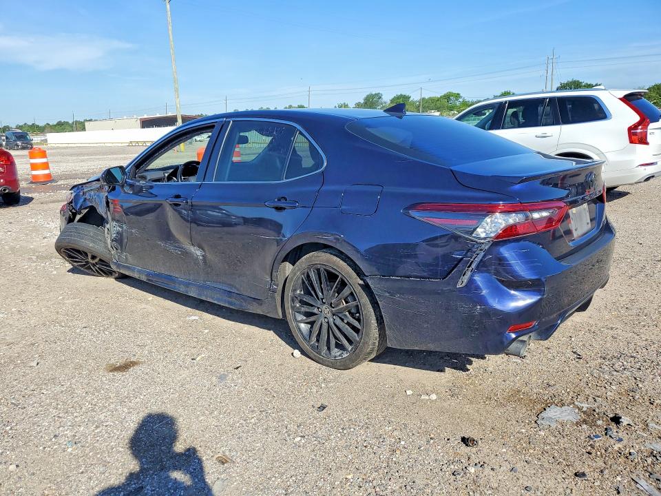 2022 Toyota Camry VIN 4T1K61AK9NU710944 COPART salvage auction — UNDERCARRIAGE, Tx - Salvage Vehicle Title, sold $7,900 on 2026-07-02 (photo 2)