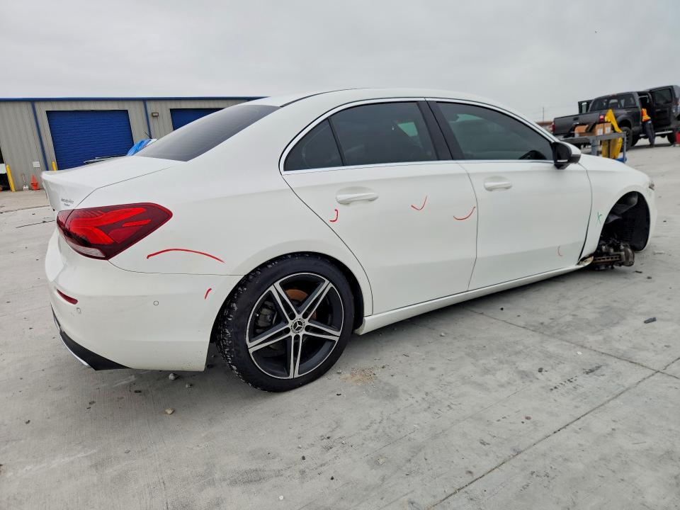 2019 Mercedes-benz A-klasse VIN WDD3G4EBXKW026833 COPART salvage auction — FRONT END, Tx - Salvage Vehicle Title, sold $5,500 on 2026-07-17 (photo 3)