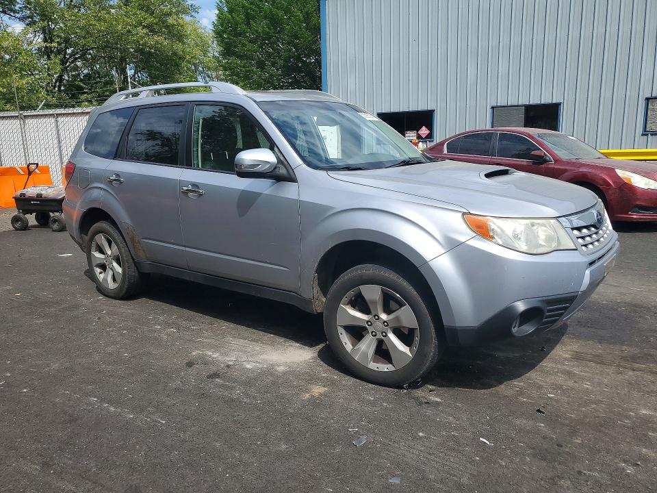 2013 Subaru Forester VIN JF2SHGGC6DH421997 COPART salvage auction — FRONT END, Or - Salvage Title Certificate, sold $1,300 on 2026-07-13 (photo 4)