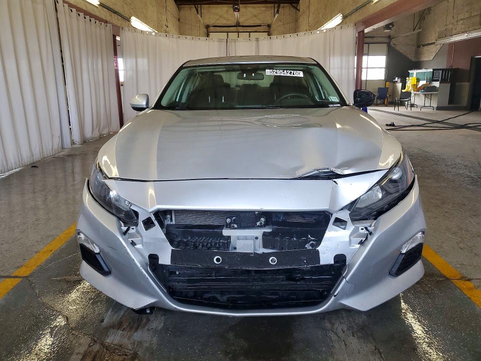 2022 Nissan Altima VIN 1N4BL4BV8NN318920 COPART salvage auction — FRONT END, In - Certificate Of Title, sold $3,500 on 2026-07-07 (photo 5)