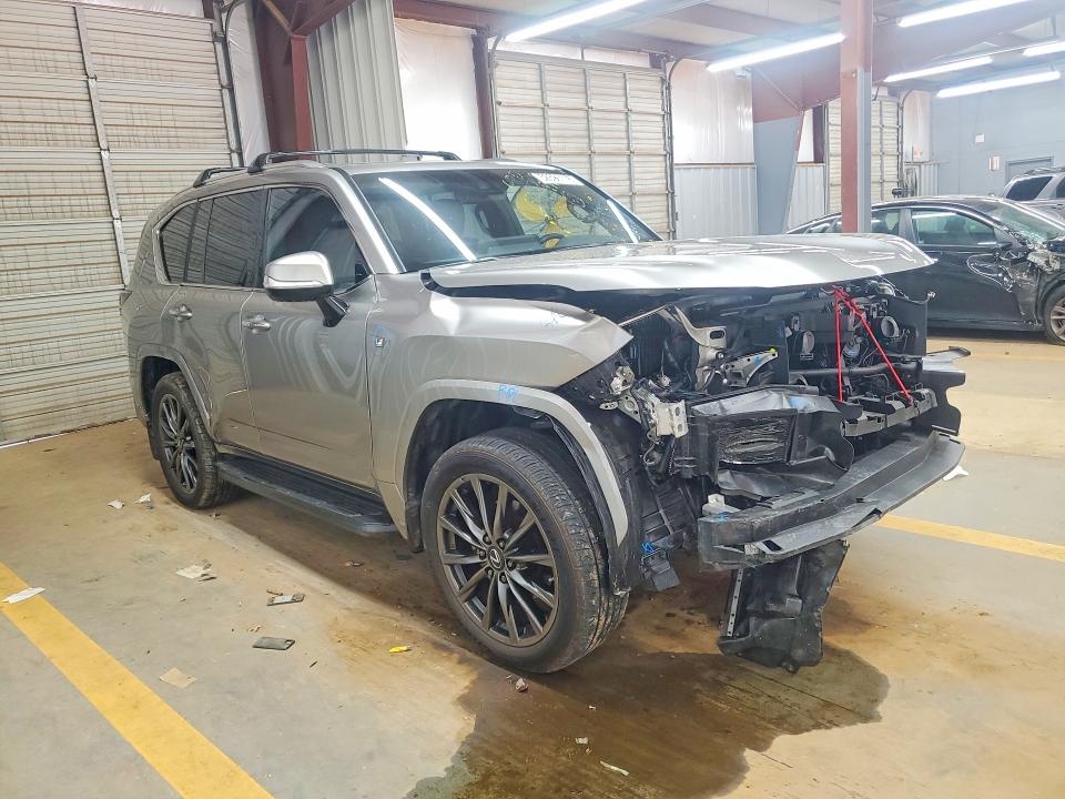 2023 Lexus Lx 600 VIN JTJMB7CX9P4019708 COPART salvage auction — SIDE, NC - SALVAGE CERTIFICATE OF TITLE, sold $5,700 on 2026-07-29 (photo 4)