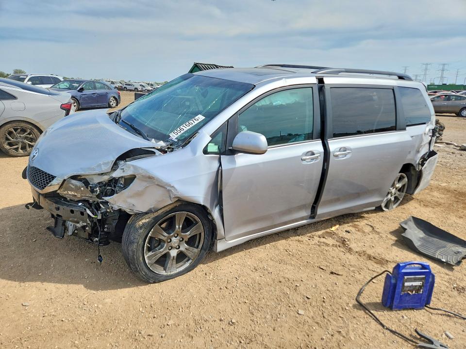 2017 Toyota Sienna VIN 5TDXZ3DC1HS792419 COPART salvage auction — REAR END, Il - Salvage Certificate, sold $2,050 on 2026-07-14 (photo 1)