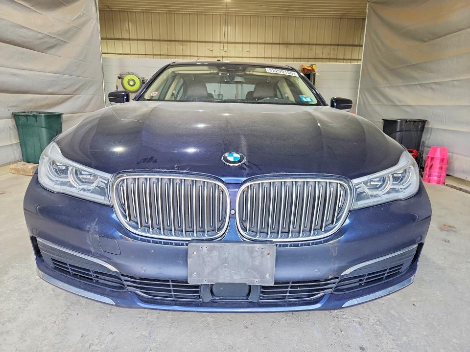 2019 BMW 7 series VIN WBA7F2C56KB240528 COPART salvage auction — REAR END, NH - CERT OF TITLE-SALVAGE, sold $9,800 on 2026-09-01 (photo 5)