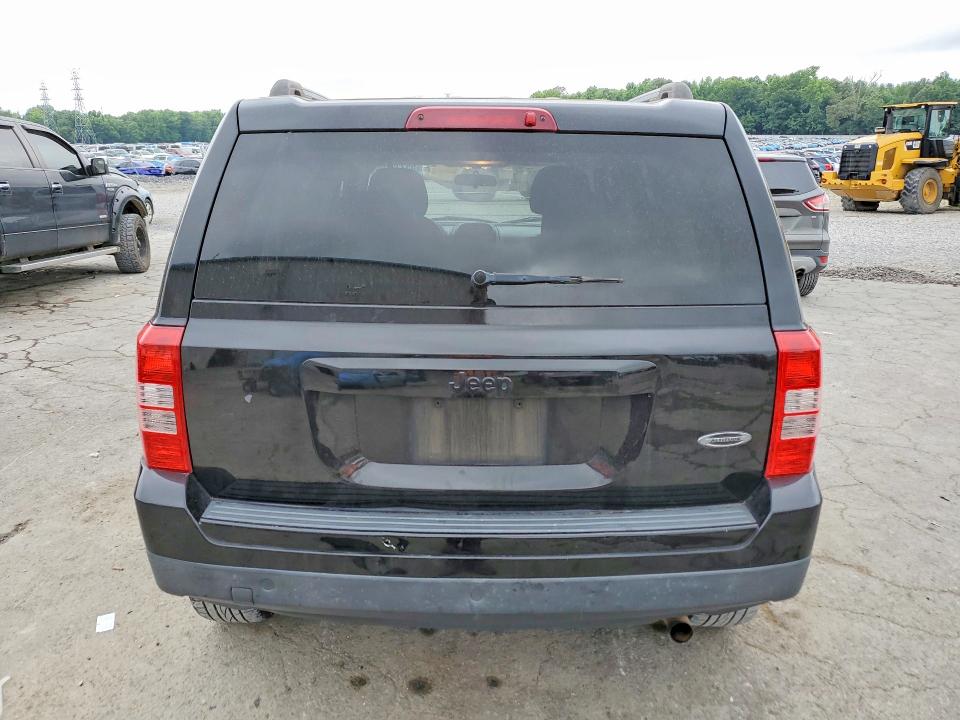 2015 Jeep Liberty (patriot) VIN 1C4NJPBA0FD387345 COPART salvage auction — REAR END, TN - SALVAGE CERTIFICATE, sold $1,300 on 2026-07-09 (photo 6)