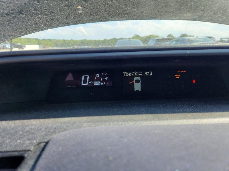2016 Toyota Prius c VIN JTDKDTB33G1122426 COPART salvage auction — NORMAL WEAR, Ma - Certificate Of Title, sold $4,150 on 2026-07-09 (photo 9)
