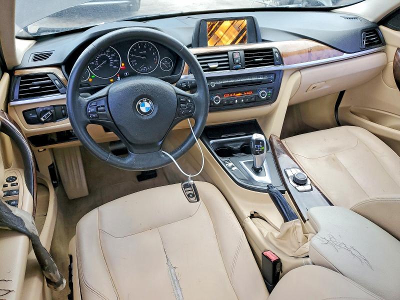 2013 BMW 3er VIN WBA3A5G54DNP19959 COPART salvage auction — FRONT END, Mt - Certificate Of Title, sold $1,450 on 2026-07-14 (photo 8)