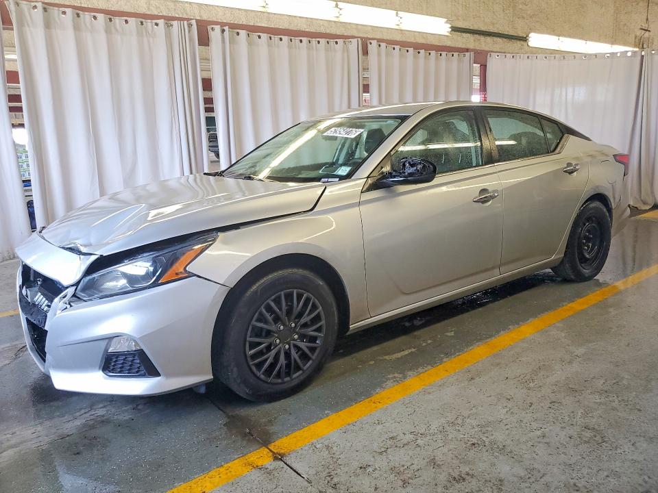2022 Nissan Altima VIN 1N4BL4BV8NN318920 COPART salvage auction — FRONT END, In - Certificate Of Title, sold $3,500 on 2026-07-07 (photo 1)