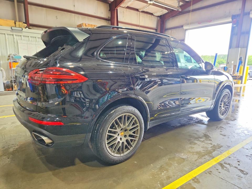 2017 Porsche Cayenne VIN WP1AA2A21HKA80923 COPART salvage auction — HAIL, Mo - Salvage Certificate Of Title, sold $8,700 on 2026-08-19 (photo 3)
