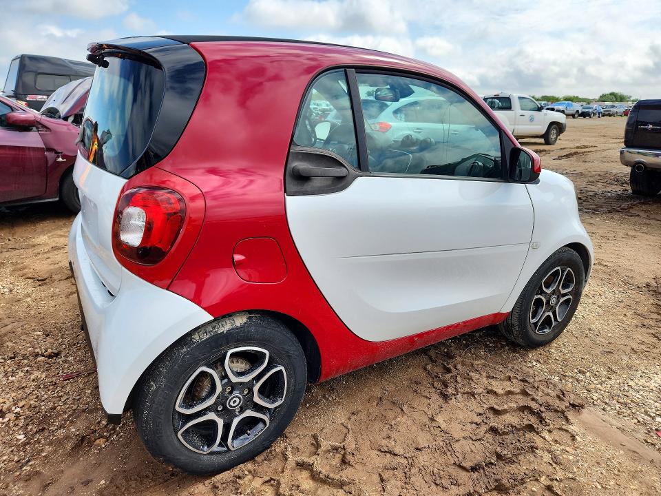 2018 Smart VIN WMEFJ9BA0JK283377 COPART salvage auction — MINOR DENT/SCRATCHES, Tx - Certificate Of Title, sold $6,900 on 2026-07-09 (photo 3)