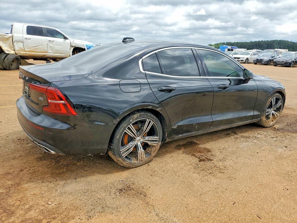 2022 Volvo S60 VIN 7JRL12TLXNG153996 COPART salvage auction — WATER/FLOOD, Tx - Salvage Title-Flood Damage, sold $4,650 on 2026-08-10 (photo 3)