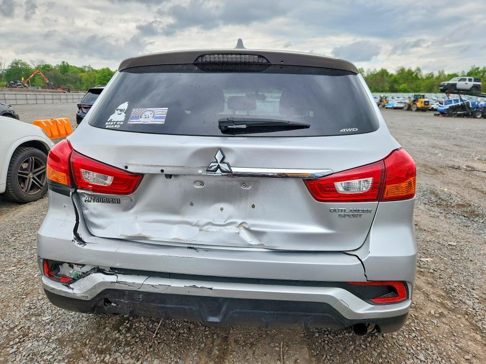 2018 Mitsubishi VIN JA4AR3AU4JU020415 COPART salvage auction — FRONT END, NJ - CERT OF TITLE-SALVAGE (P), sold $2,300 on 2026-07-02 (photo 6)