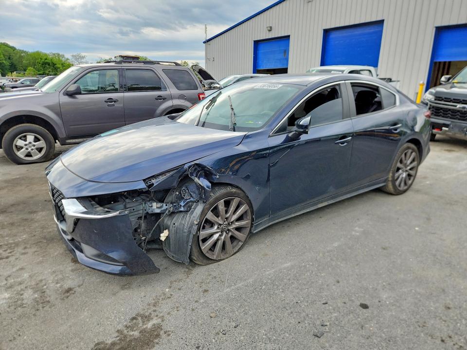 2021 Mazda 3 VIN JM1BPABL4M1333917 COPART salvage auction — FRONT END, Pa - Certificate Of Salvage, sold $725 on 2026-07-21 (photo 1)