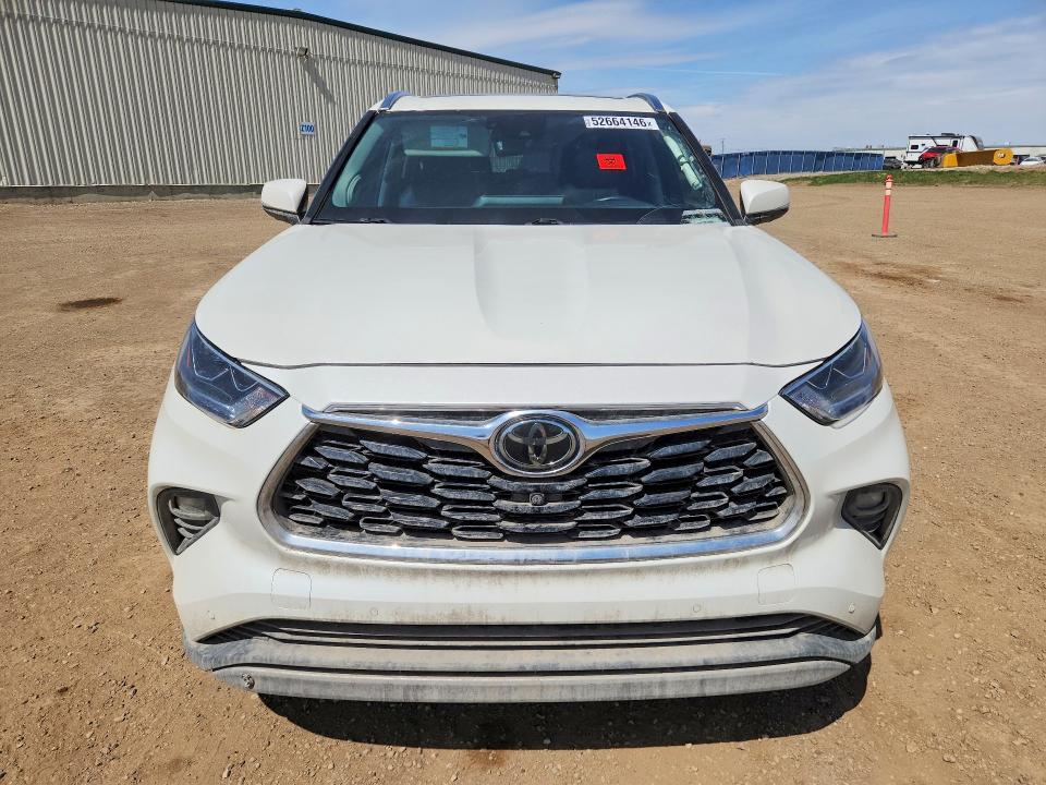 2020 Toyota Highlander VIN 5TDFZRBH9LS050128 COPART salvage auction — VANDALISM, Salvage Title, sold $13,800 on 2026-07-21 (photo 5)