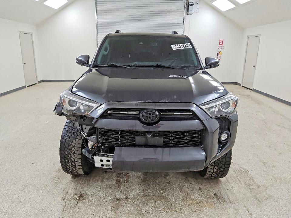 2022 Toyota 4runner VIN JTENU5JR3N6085209 COPART salvage auction — FRONT END, In - Certificate Of Title, sold $26,500 on 2026-07-16 (photo 5)