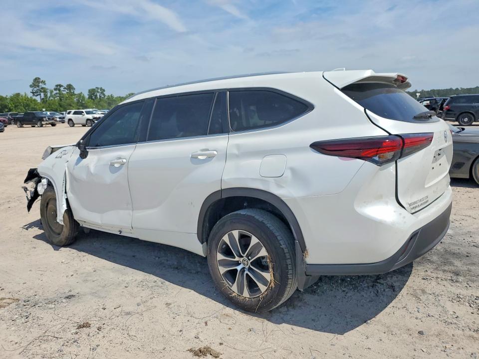 2024 Toyota Highlander VIN 5TDKDRBH5RS547361 COPART salvage auction — FRONT END, Ks - Cert Of Title-Salvage, sold $12,700 on 2026-07-17 (photo 2)