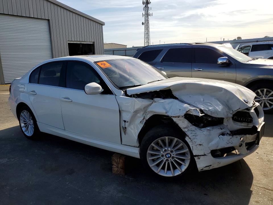 2011 BMW 3er VIN WBAPN7C50BA949218 COPART salvage auction — FRONT END, Ca - Salvage Certificate, sold $400 on 2026-07-23 (photo 4)