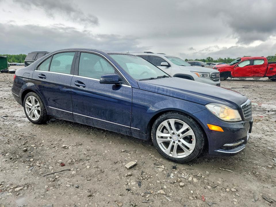 2013 Mercedes-benz C-klasse VIN WDDGF4HBXDR275425 COPART salvage auction — SIDE, Il - Salvage Certificate, sold $1,700 on 2026-07-08 (photo 4)