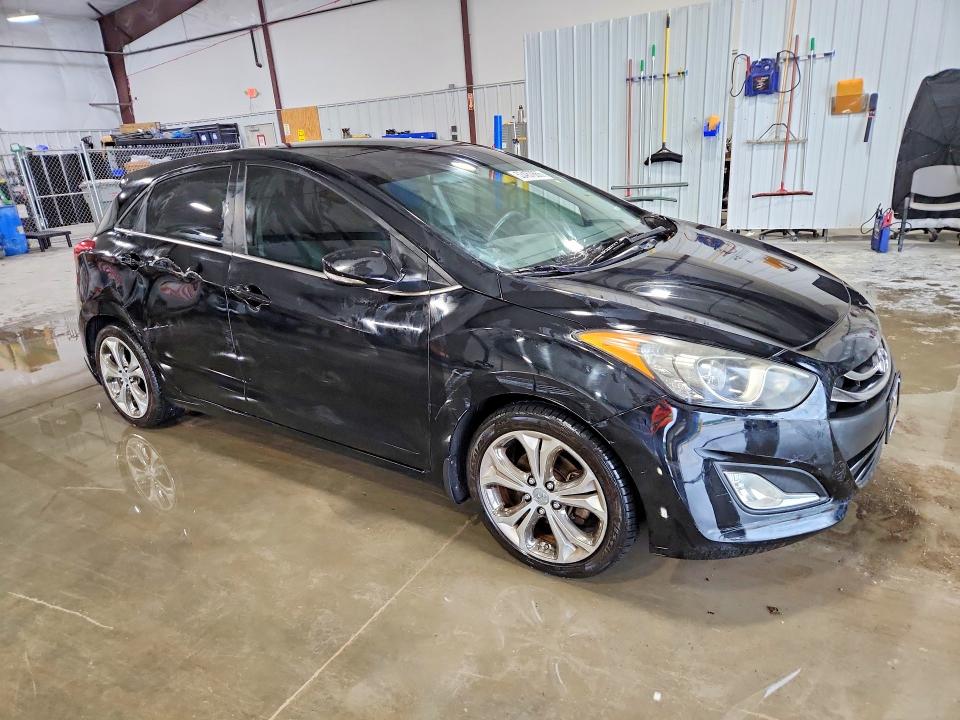 2013 Hyundai Elantra VIN KMHD35LE9DU045056 COPART salvage auction — SIDE, Il - Salvage Certificate, sold $800 on 2026-07-27 (photo 4)