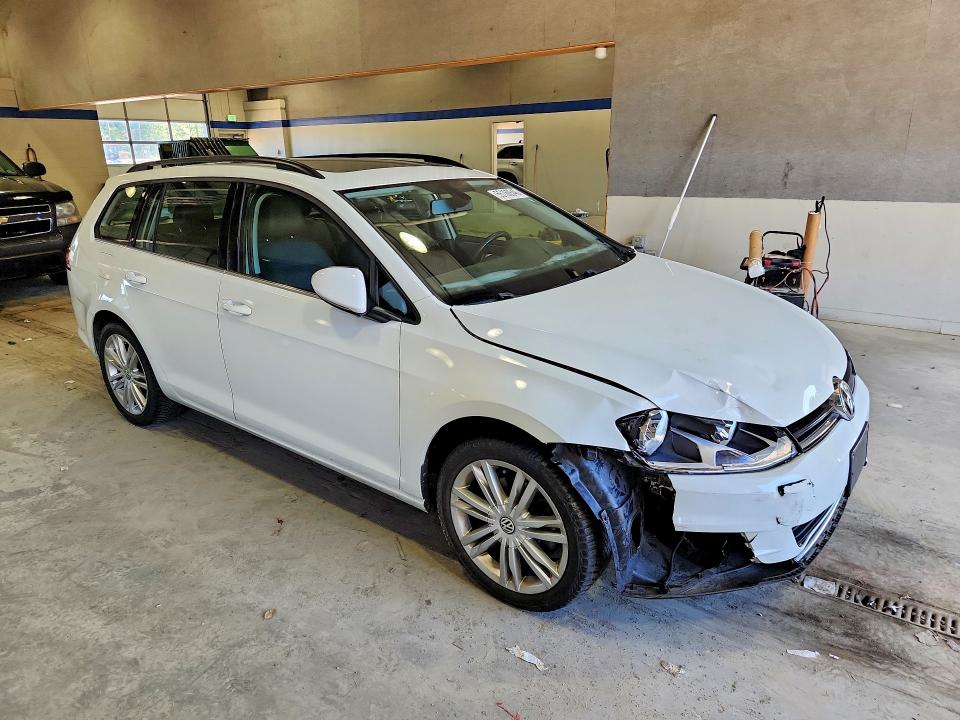2015 Volkswagen Golf sportsvan VIN 3VWCA7AU1FM516259 COPART salvage auction — FRONT END, Va - Cert Of Title - Salvage, sold $1,800 on 2026-07-02 (photo 4)