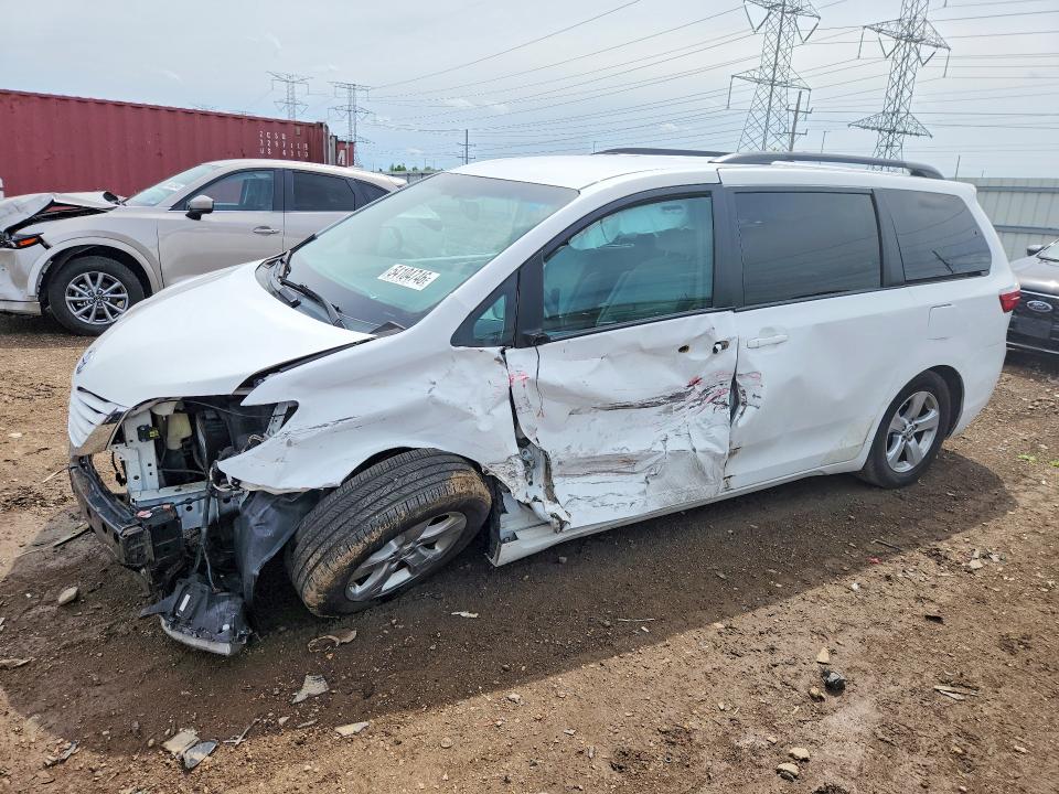 2016 Toyota Sienna VIN 5TDKK3DC3GS696983 — COPART salvage auction photo