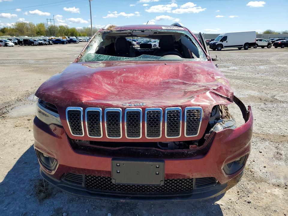 2019 Jeep Cherokee VIN 1C4PJMLXXKD137311 COPART salvage auction — ROLLOVER, NY - MV907A-PARTS ONLY, sold $450 on 2026-07-27 (photo 5)